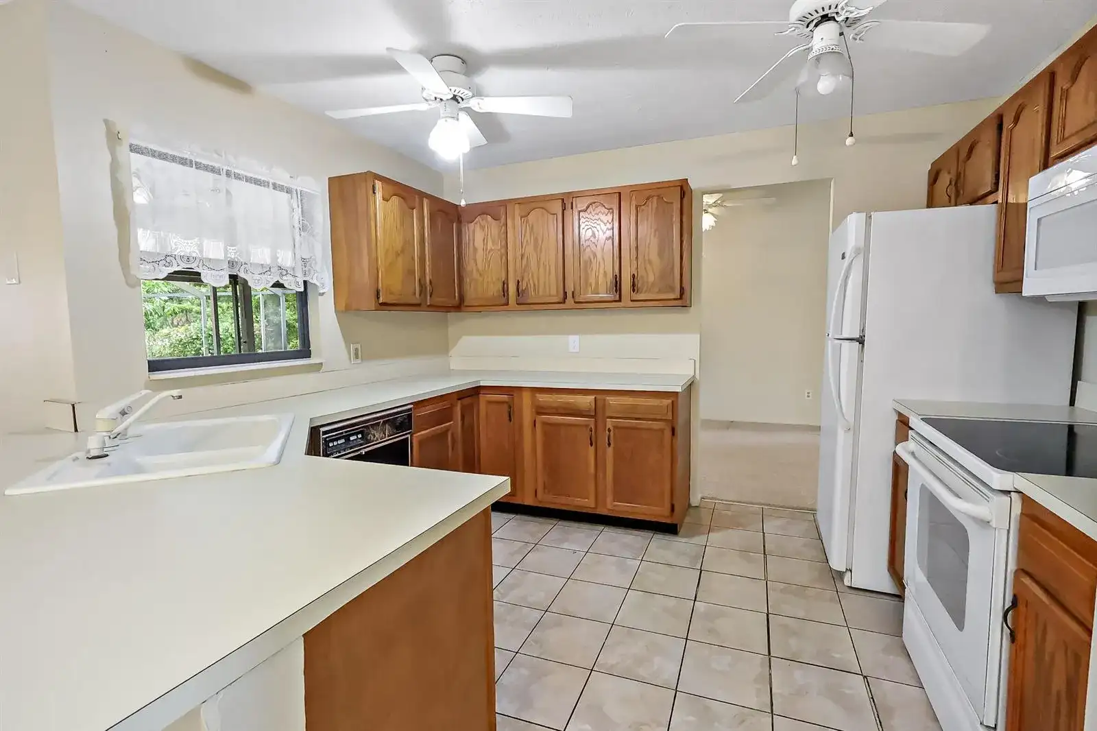 878 SW McComb Avenue, Port St. Lucie FL 34953 photo 3