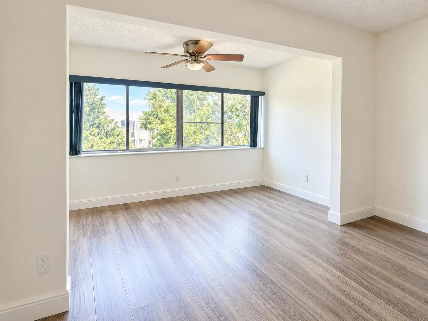3178 VIA POINCIANA Drive # 411, Lake Worth FL 33467 photo 3
