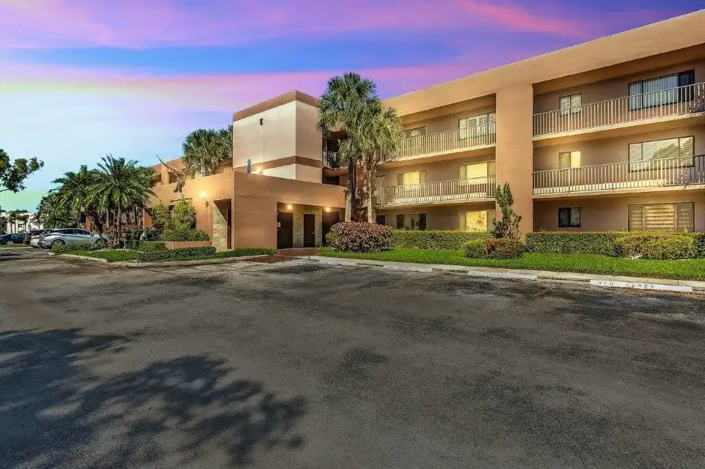7428 ASHMONT Circle # 210, Tamarac FL 33321