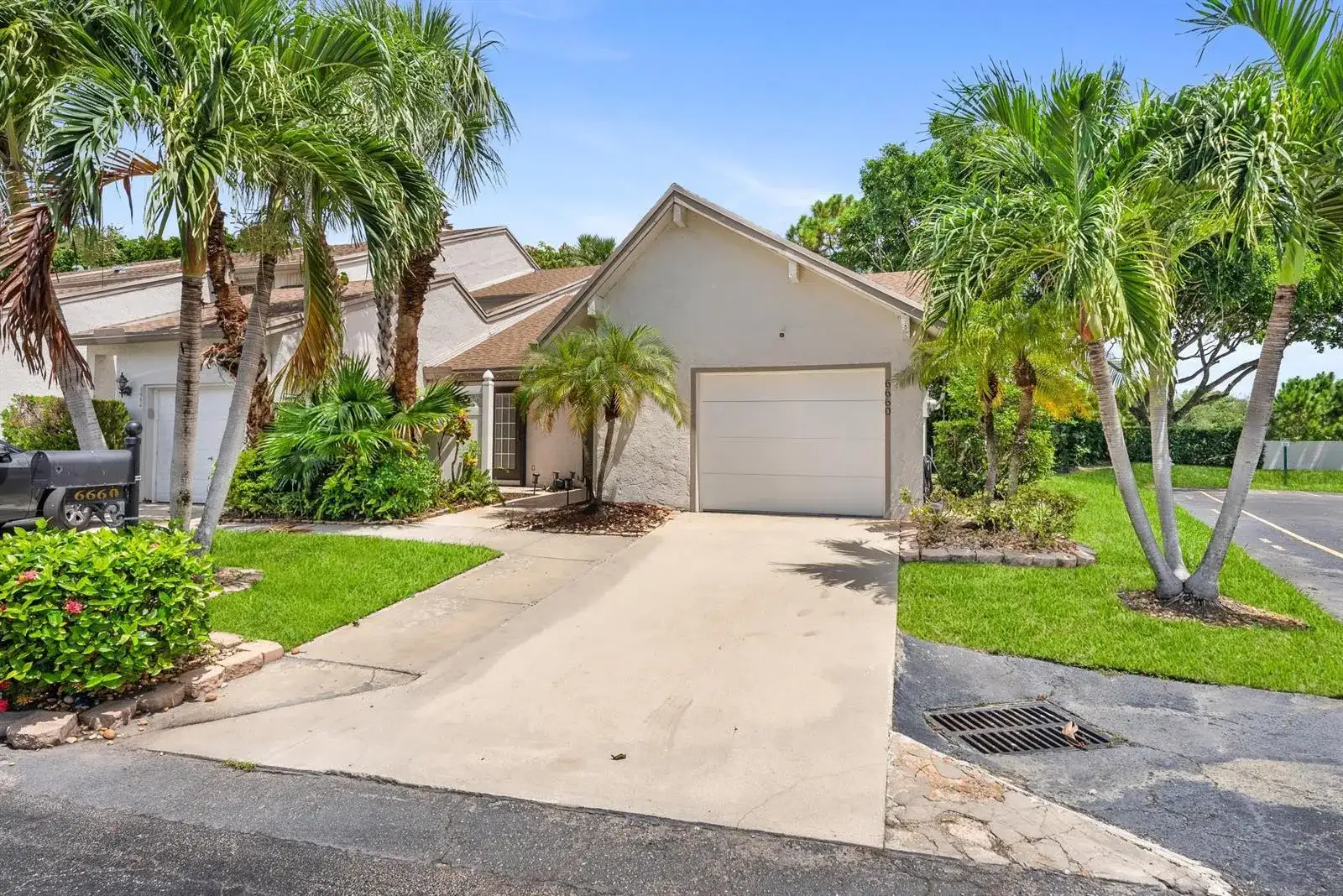 6660 CANARY PALM Circle, Boca Raton FL 33433 photo 2