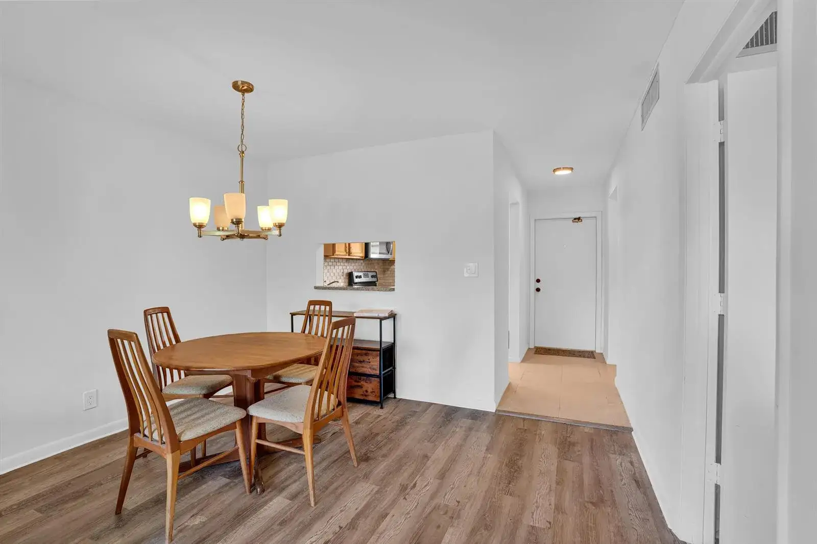 8400 LAGOS DE CAMPO Boulevard # 305, Tamarac FL 33321