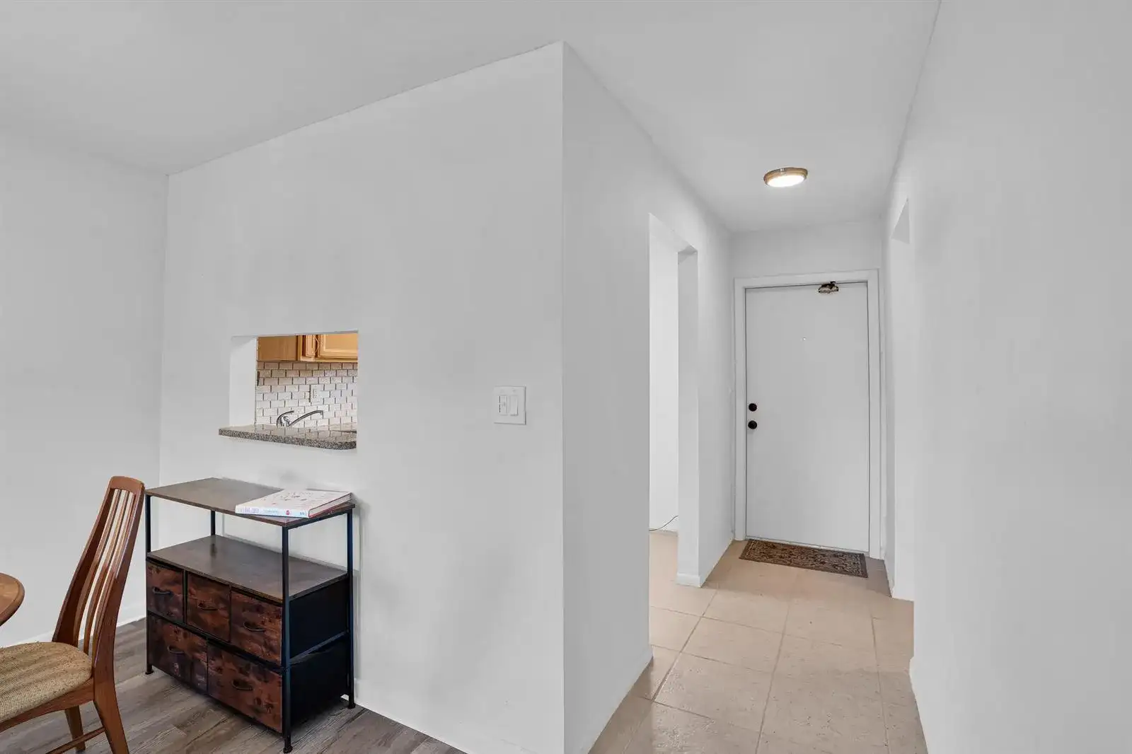 8400 LAGOS DE CAMPO Boulevard # 305, Tamarac FL 33321 photo 5