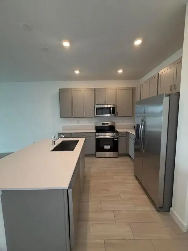 3772 HARBORSIDE Avenue, Fort Pierce FL 34946 photo 2
