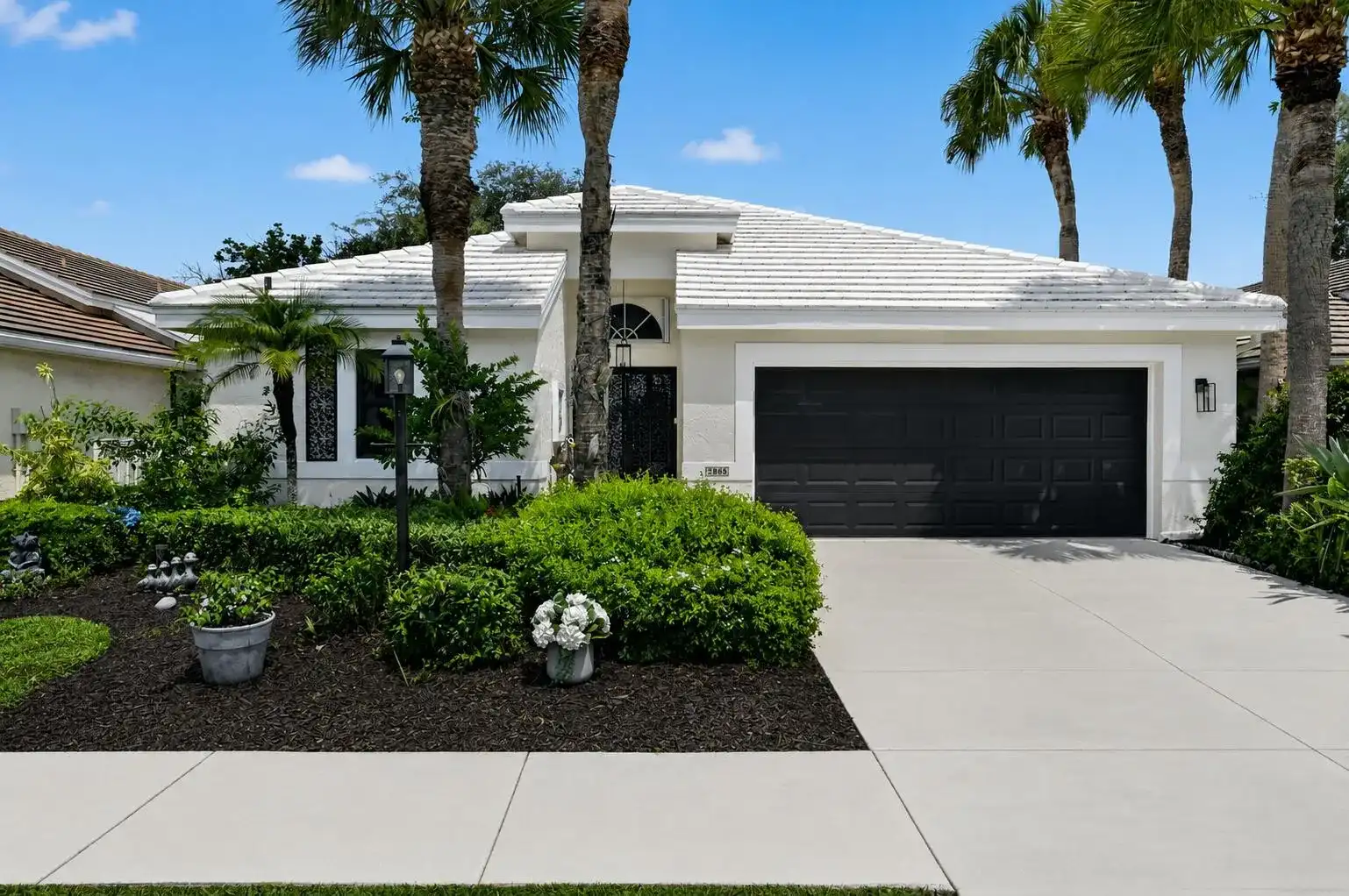 2865 N Clearbrook Circle N, Delray Beach FL 33445
