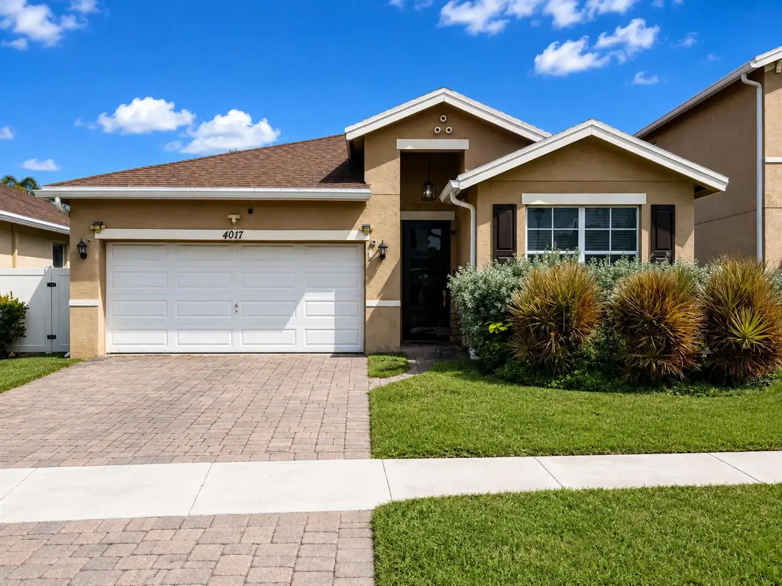 4017 Tomoka Drive, Lake Worth FL 33462 photo 2