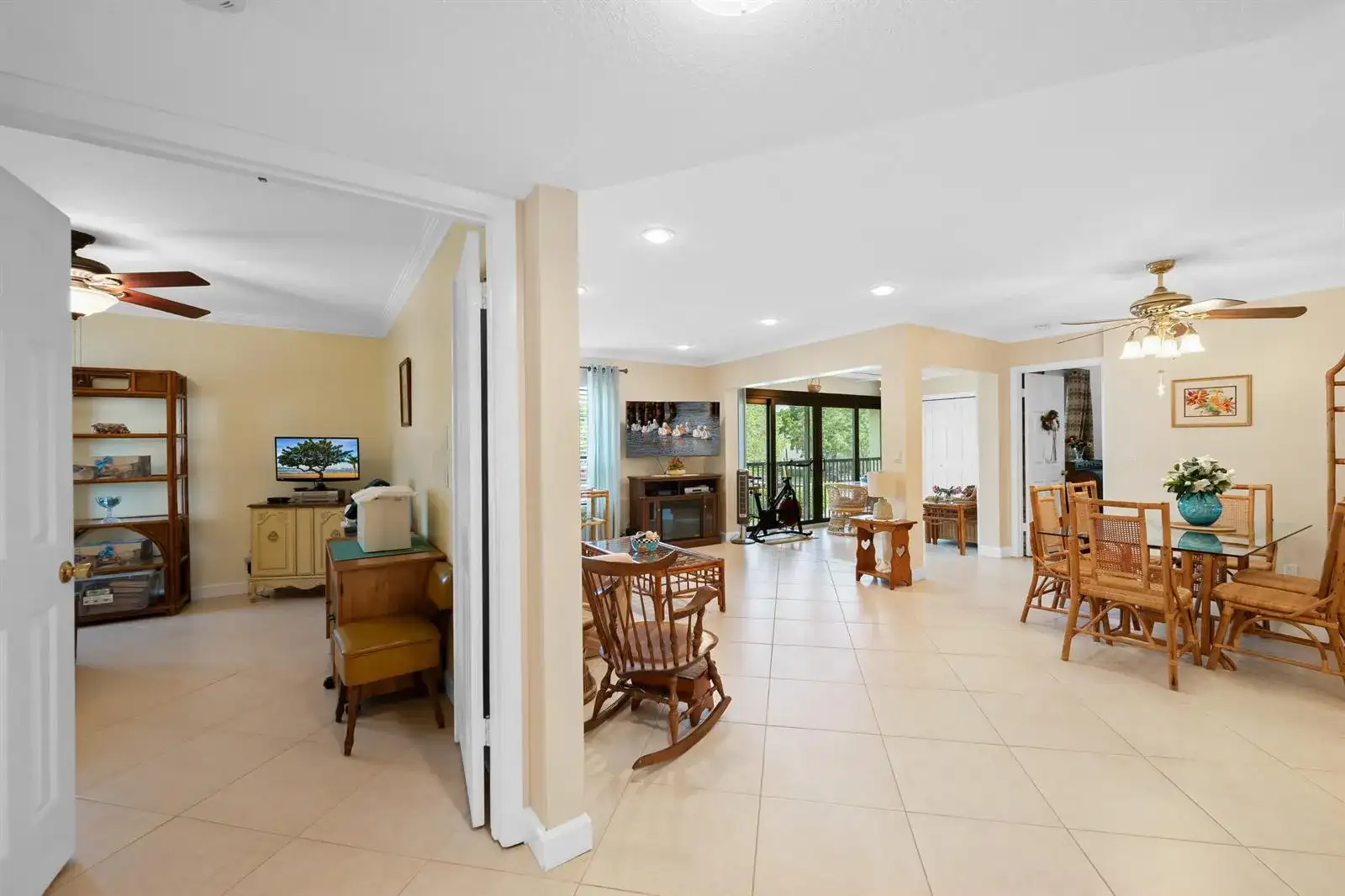 3459 COCOPLUM Circle # 3430, Coconut Creek FL 33063 photo 4