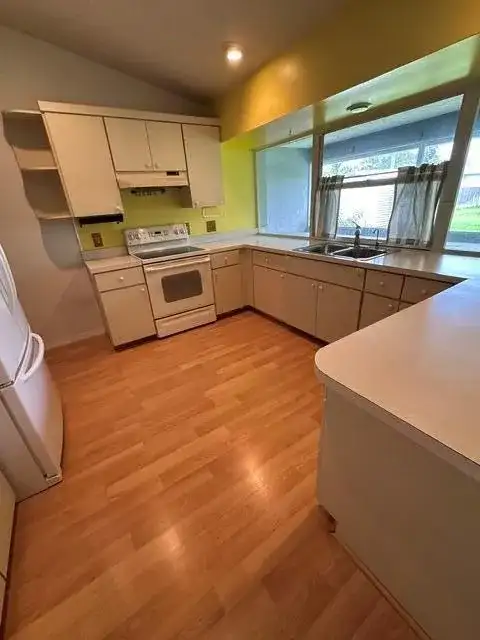 1697 SW Schleicher Lane, Port St. Lucie FL 34984 photo 2