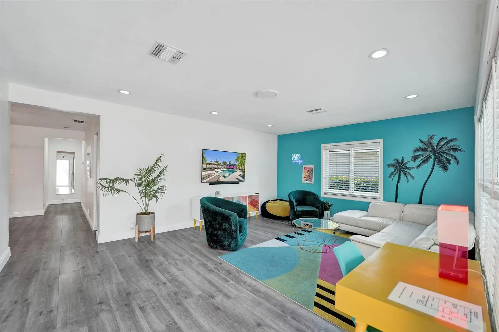 1535 Hollywood Boulevard, Hollywood FL 33020
