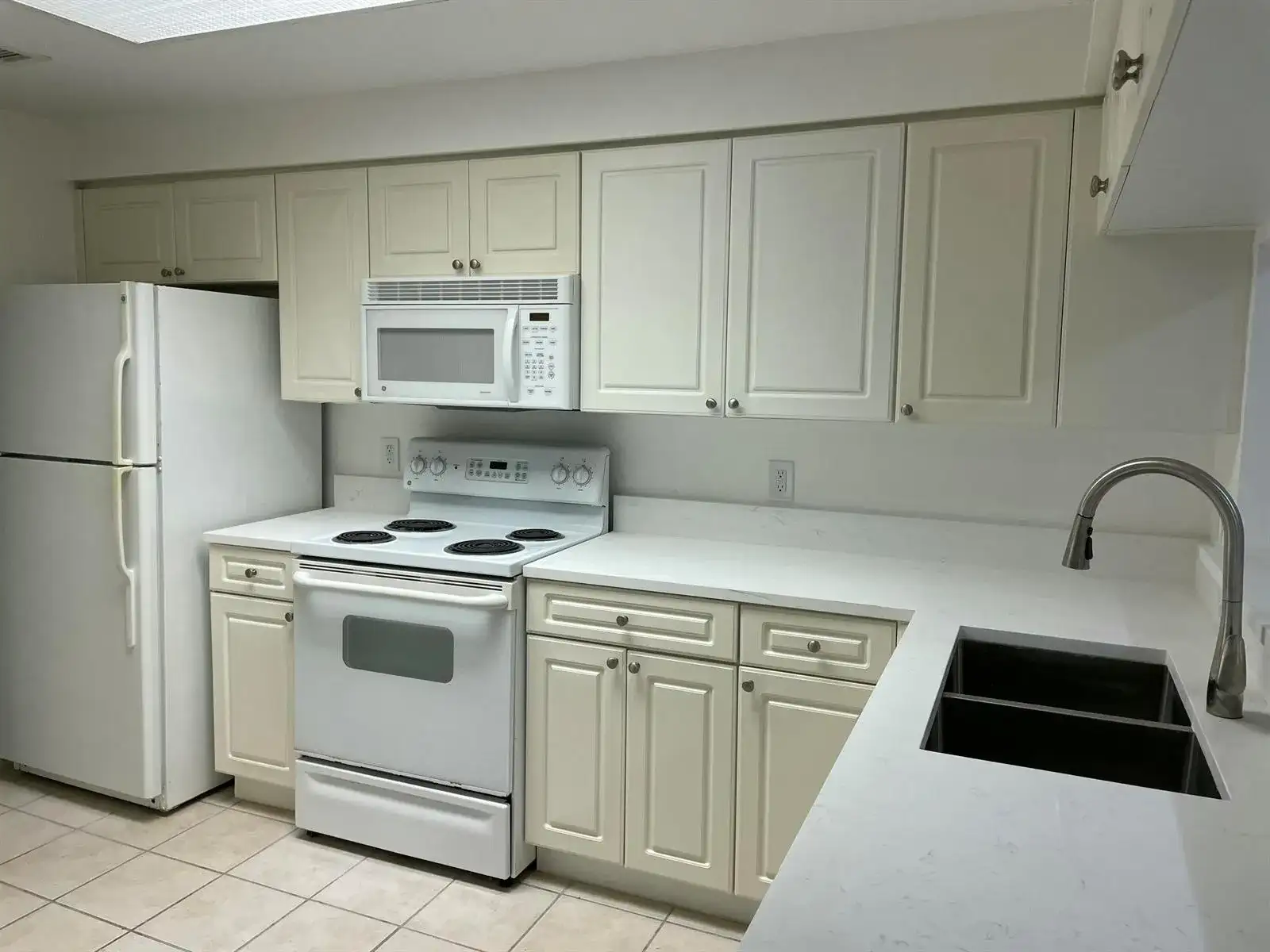 3023 Alcazar Place # 106, Palm Beach Gardens FL 33410 photo 5