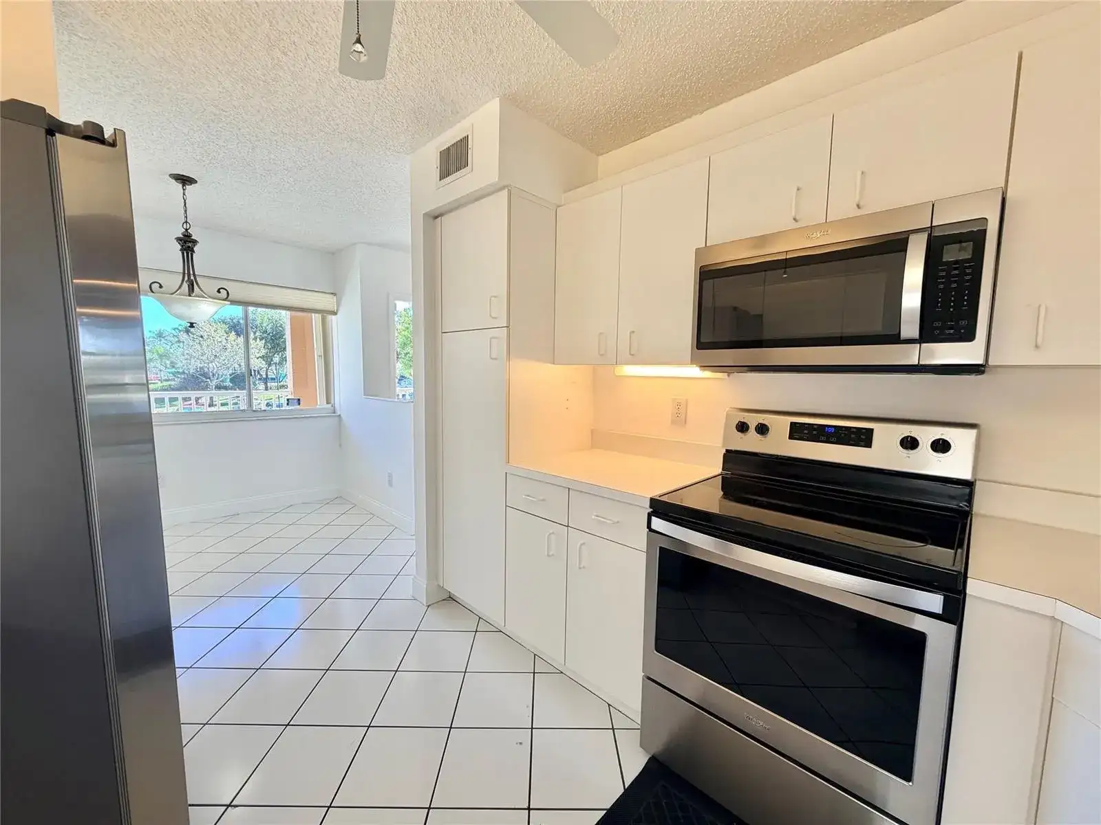 9587 WELDON Circle # B204, Tamarac FL 33321 photo 4