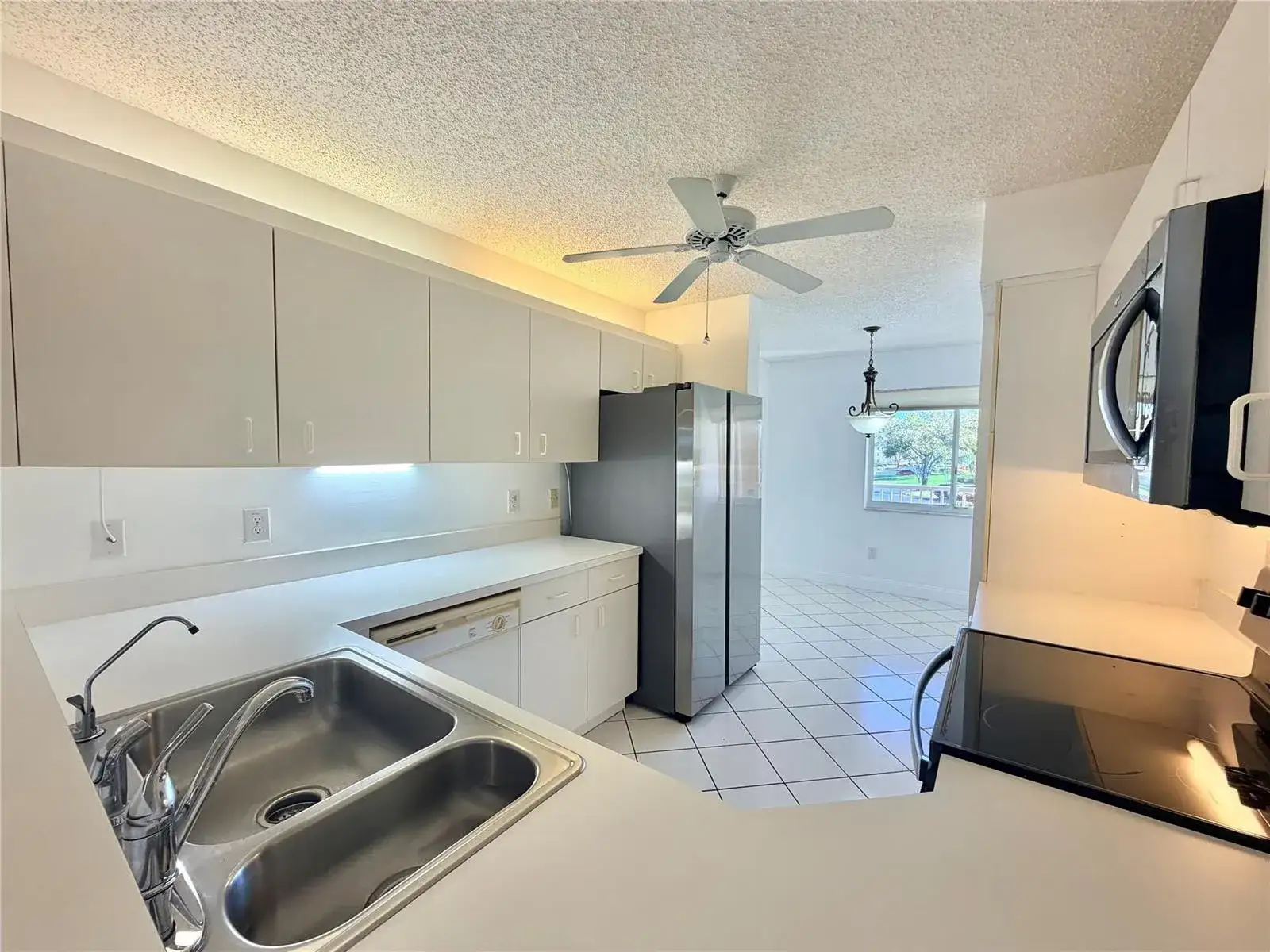 9587 WELDON Circle # B204, Tamarac FL 33321 photo 5