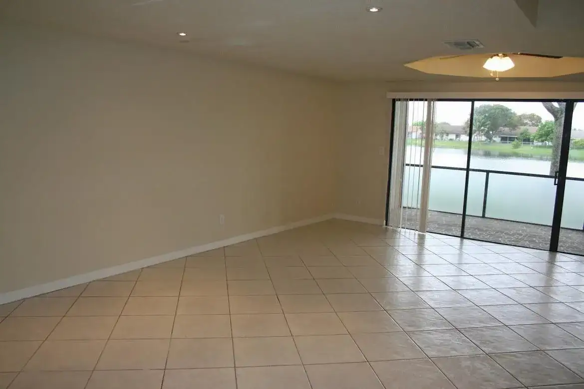 4733 NW 90TH Avenue, Sunrise FL 33351 photo 4
