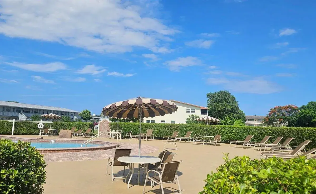 125 Northampton G, West Palm Beach FL 33417