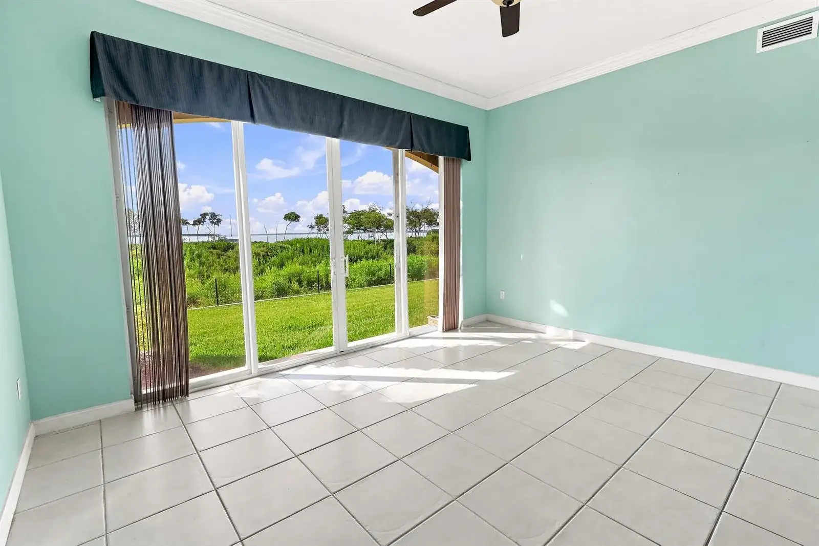 25 HARBOUR ISLE Drive W # 104, Fort Pierce FL 34949 photo 2