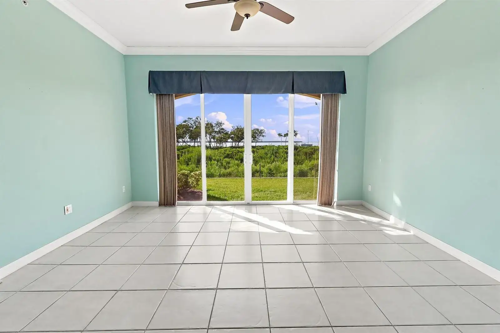 25 HARBOUR ISLE Drive W # 104, Fort Pierce FL 34949 photo 3