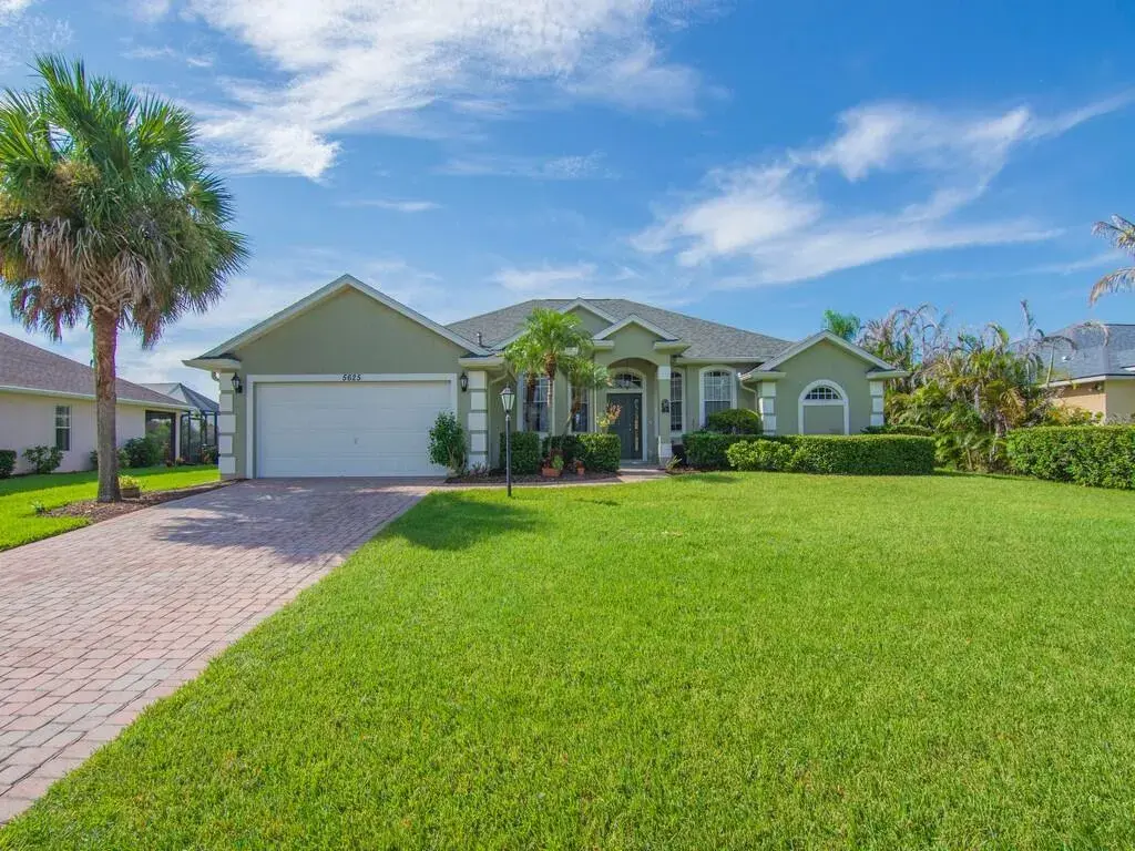 5625 Riverboat Circle SW, Vero Beach FL 32968