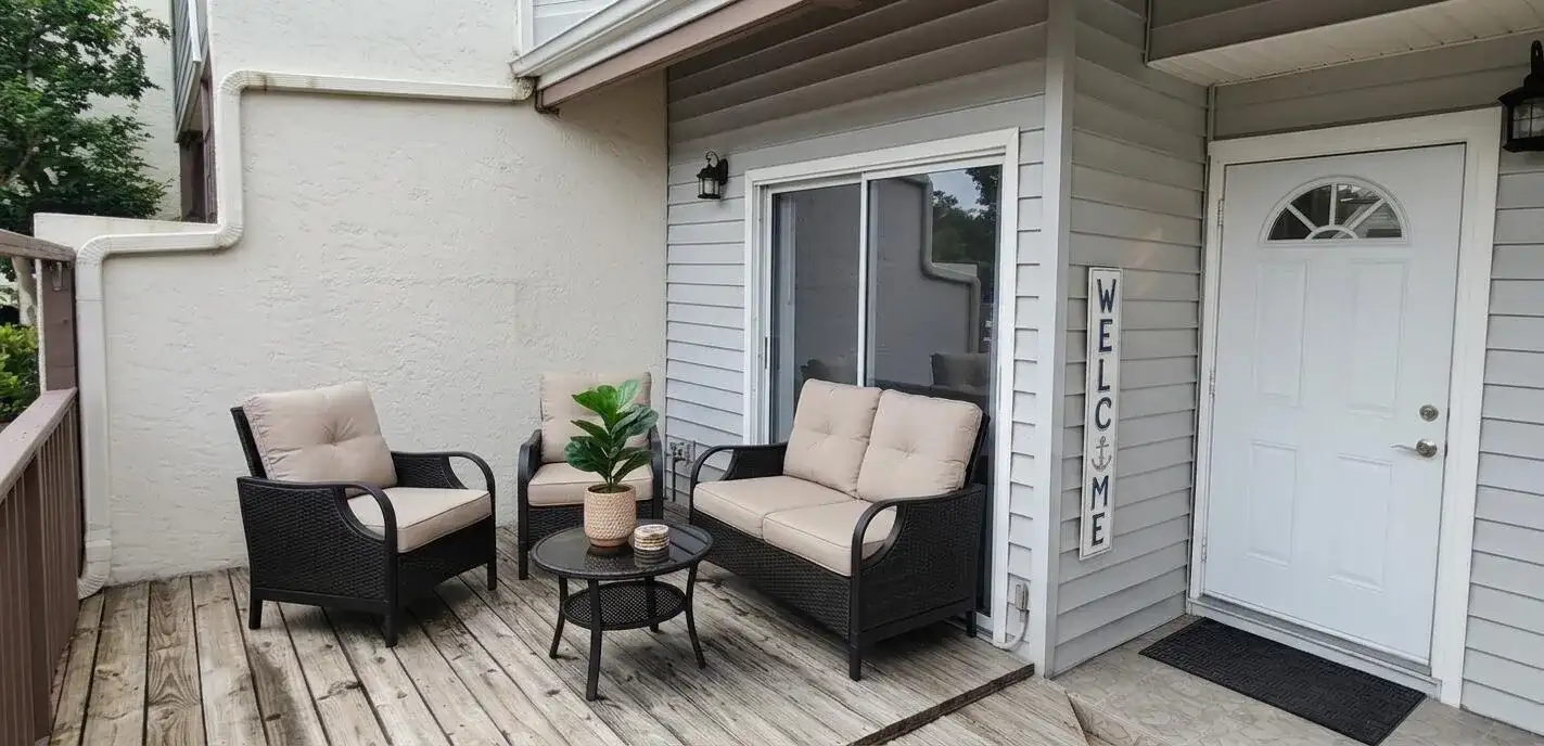4874 N Hemingway Circle, Margate FL 33063 photo 2