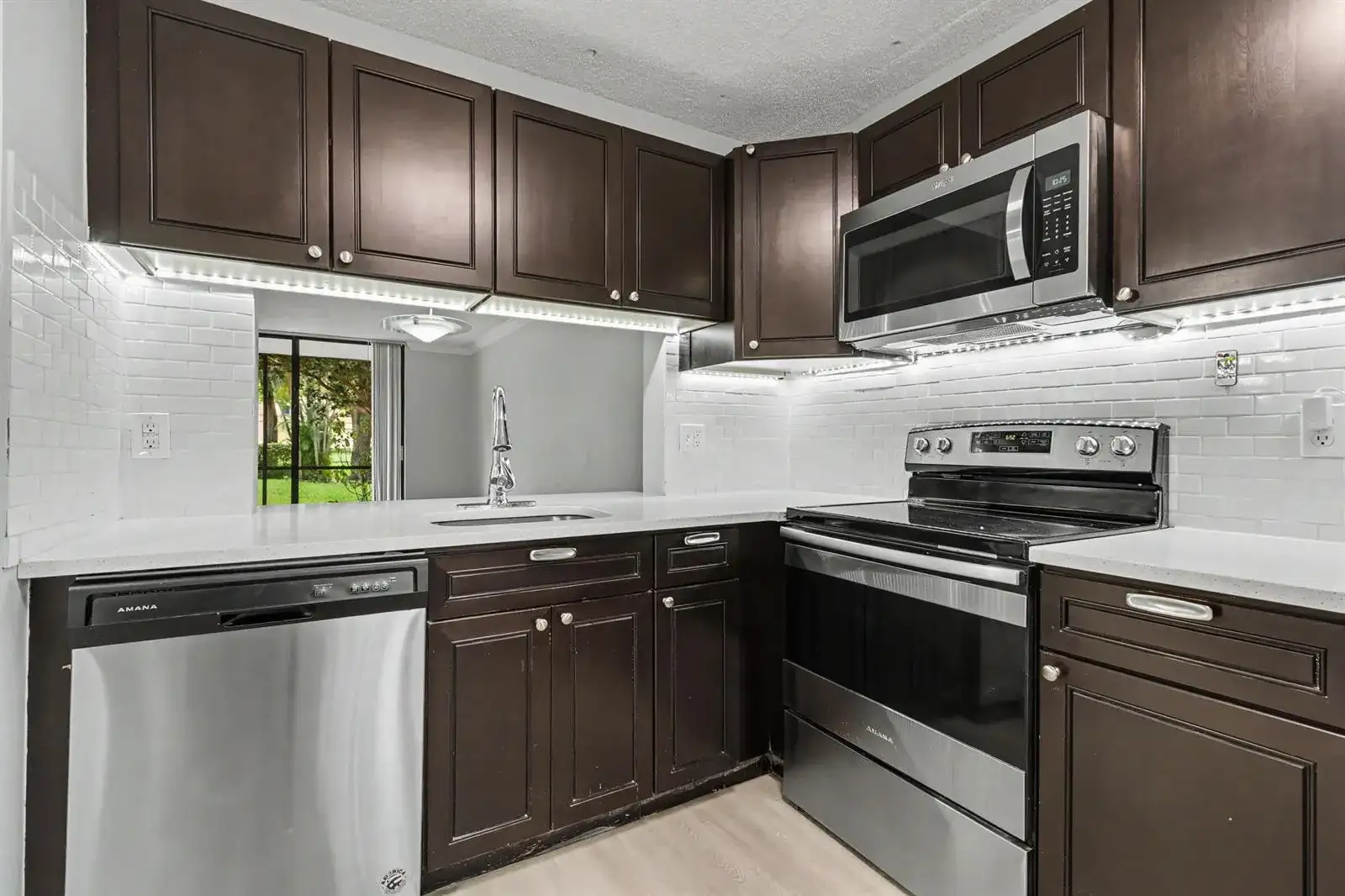1230 S MILITARY Trail # 2014, Deerfield Beach FL 33442 photo 2