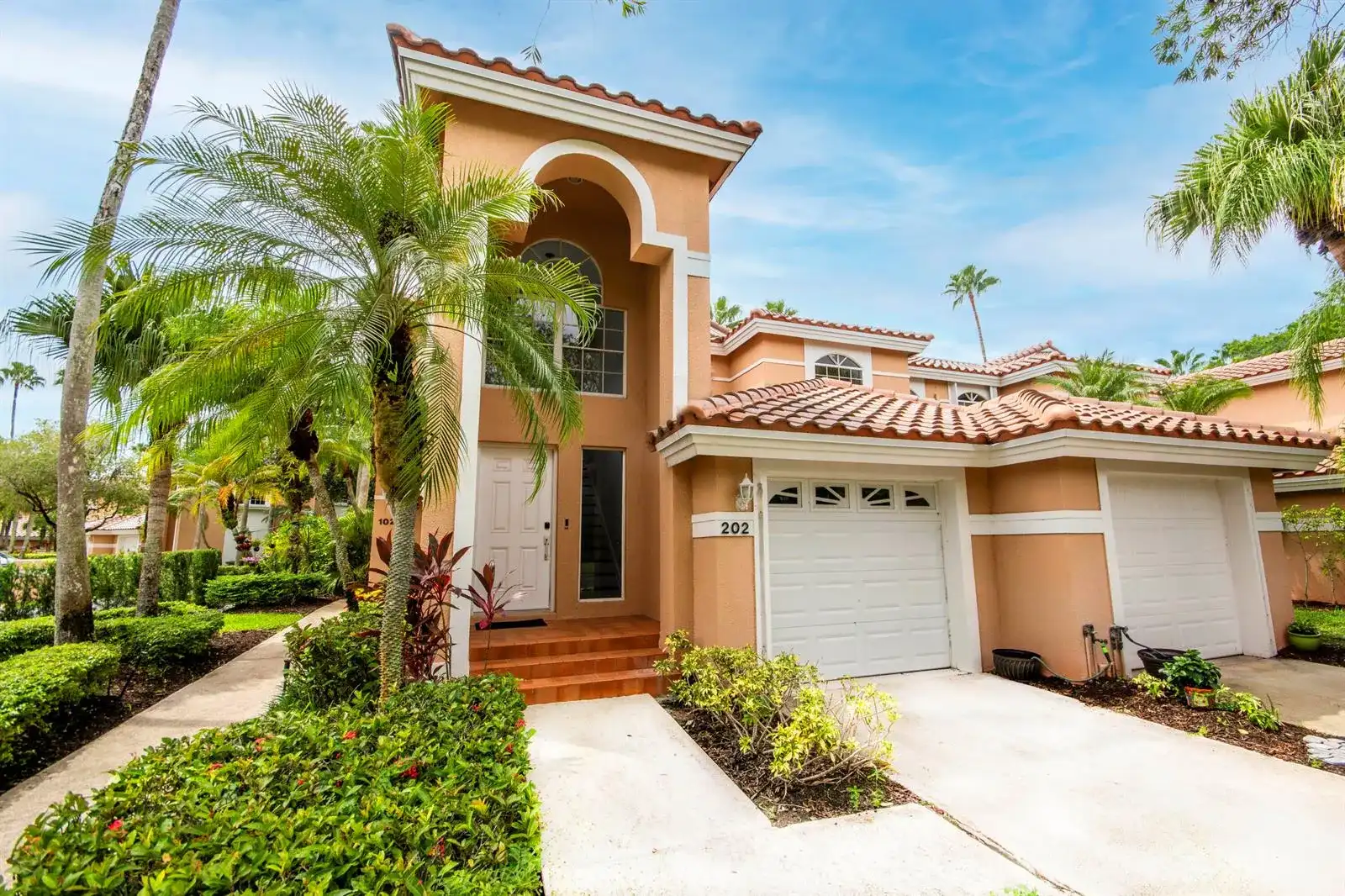 202 Legendary Circle, Palm Beach Gardens FL 33418
