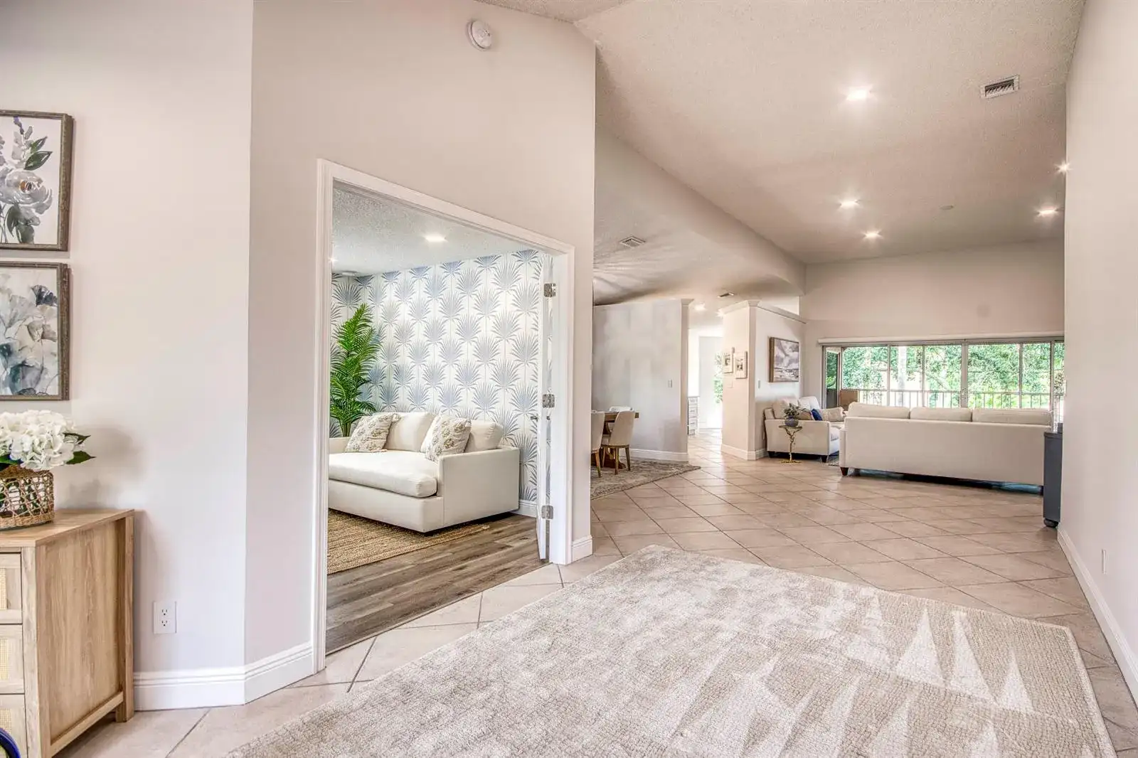 202 Legendary Circle, Palm Beach Gardens FL 33418 photo 3