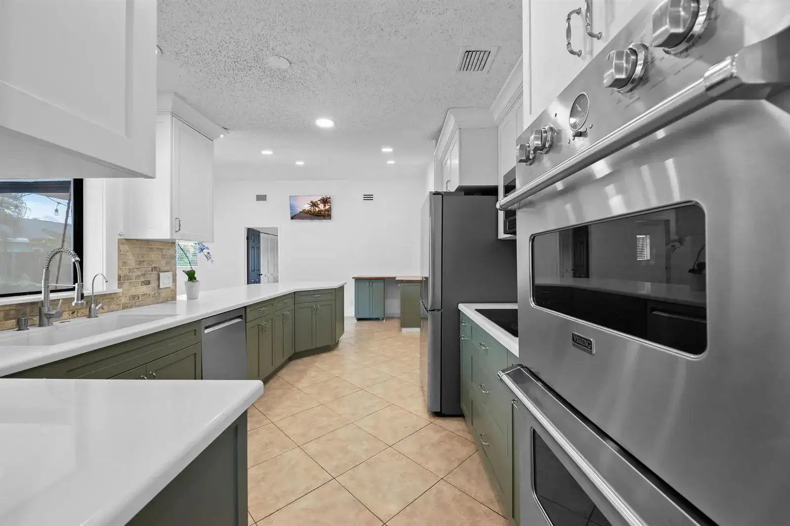 9965 NW 23RD Street, Coral Springs FL 33065 photo 2