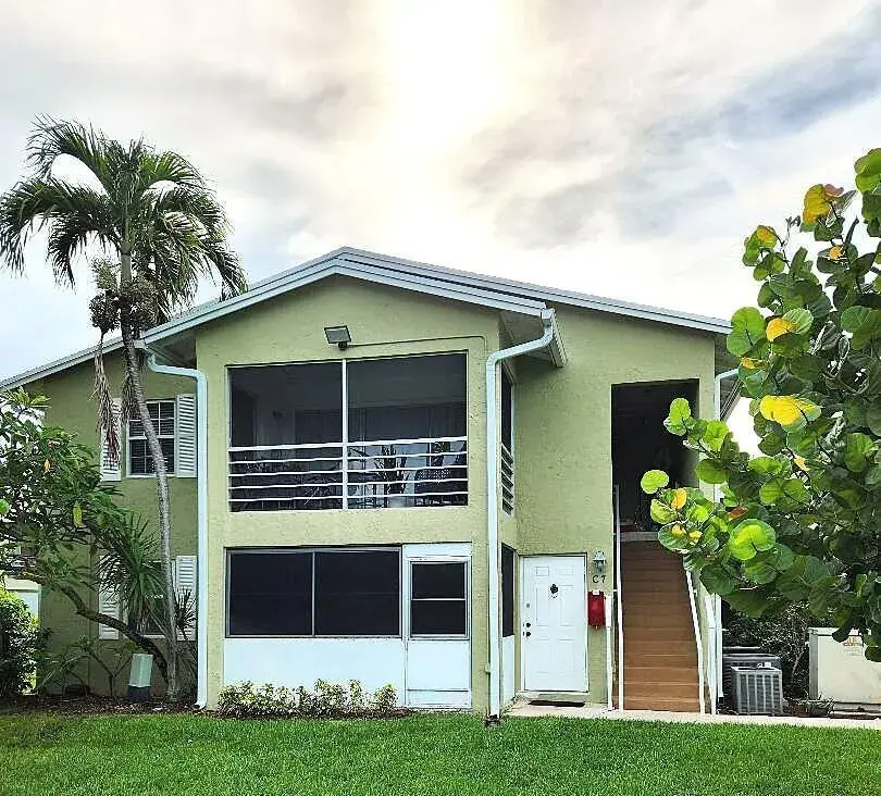 12052 ALTERNATE A1A # C8, Palm Beach Gardens FL 33410