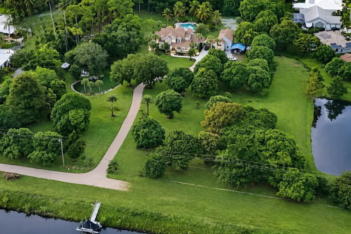 4786 Ridgewood Road E, Boynton Beach FL 33436