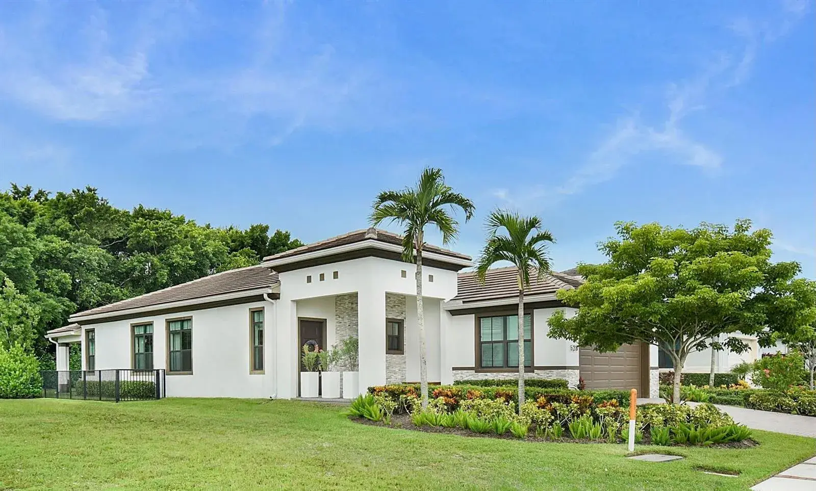 528 SE Fascino Circle SE, Port St. Lucie FL 34984