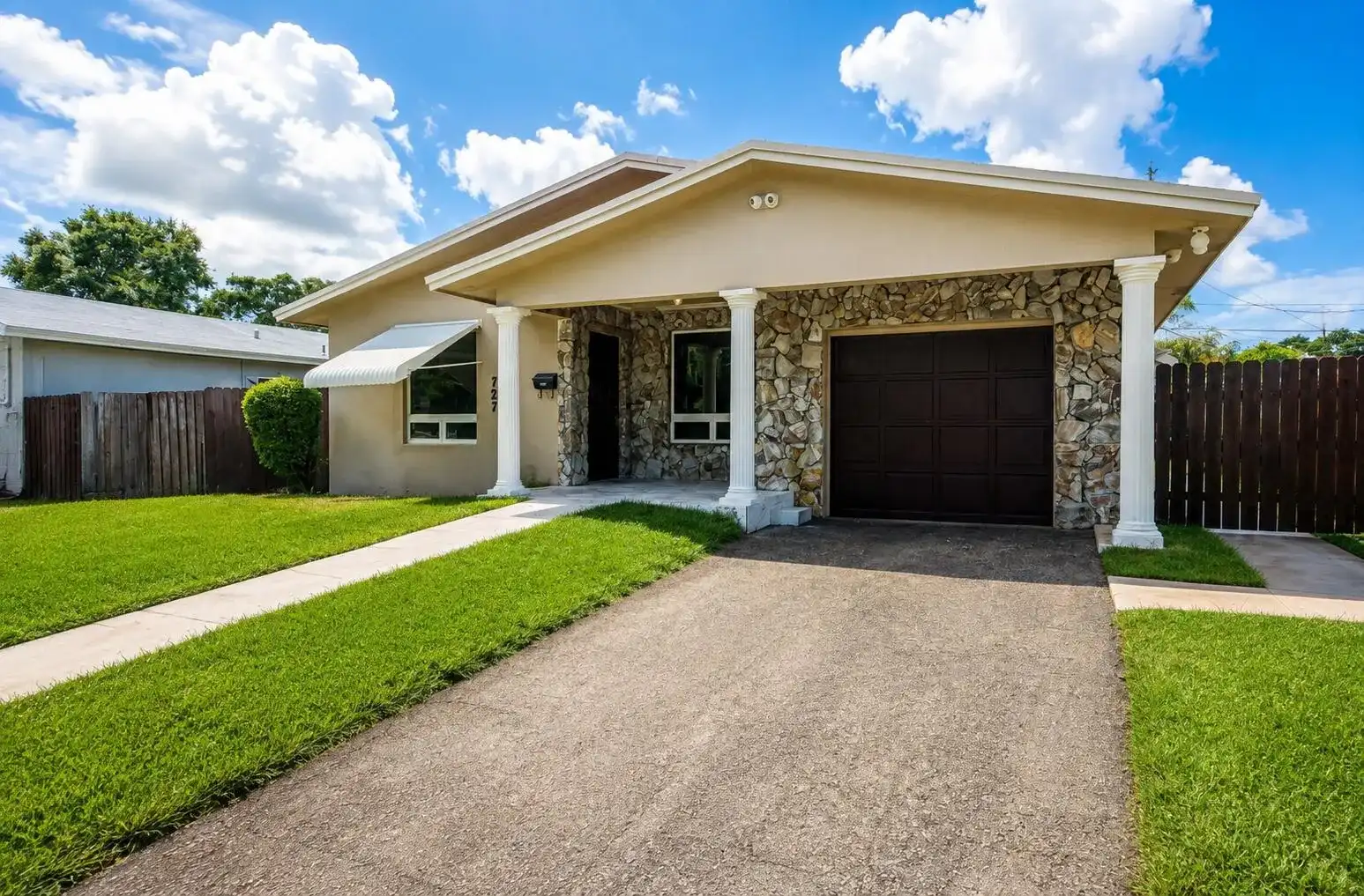 727 SW 5TH Street, Dania Beach FL 33004