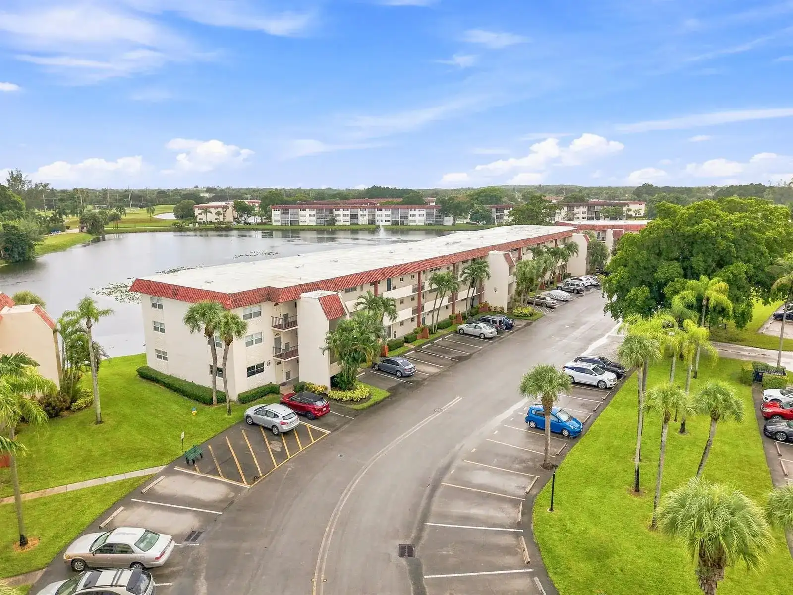 9400 N HOLLYBROOK LAKE Drive # 208, Pembroke Pines FL 33025