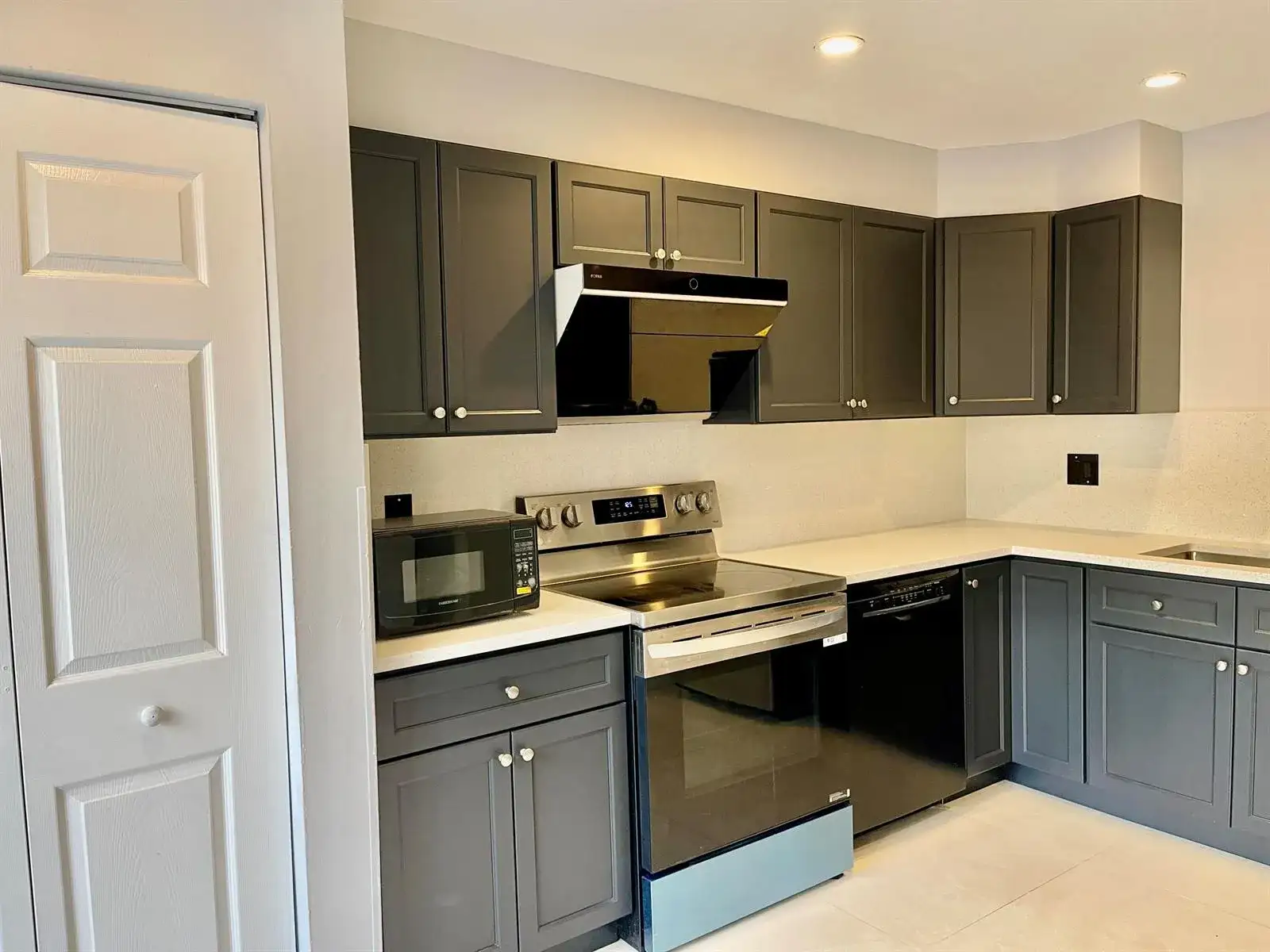 3555 NW 91st Lane, Sunrise FL 33351 photo 5
