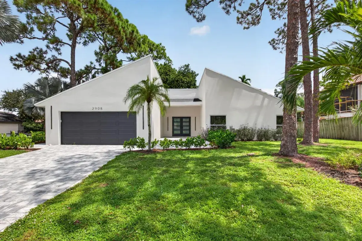 2908 NW 24th Way, Boca Raton FL 33431