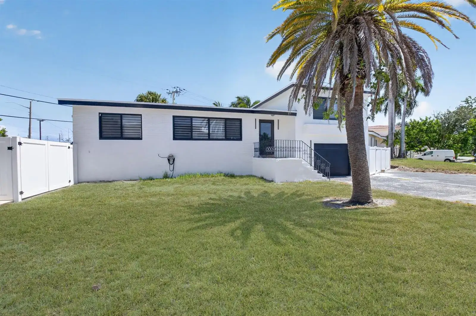 401 NE 15TH Terrace, Boca Raton FL 33432 photo 2