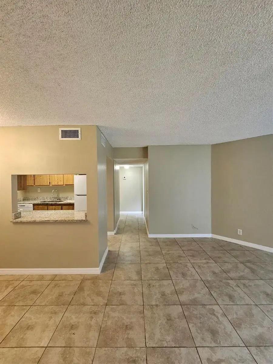 1820 N CONGRESS Avenue # 104, West Palm Beach FL 33401 photo 2