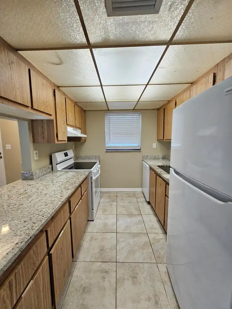 1820 N CONGRESS Avenue # 104, West Palm Beach FL 33401 photo 4