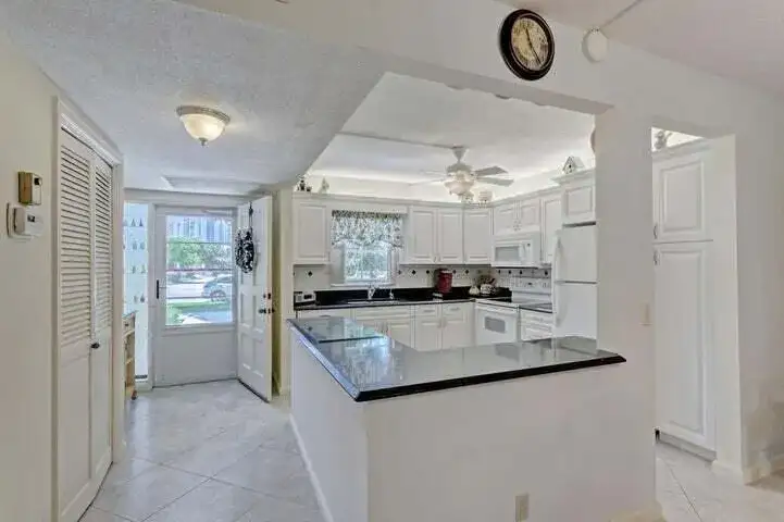 1201 N SUGAR SANDS Boulevard # 3, Singer Island FL 33404 photo 4