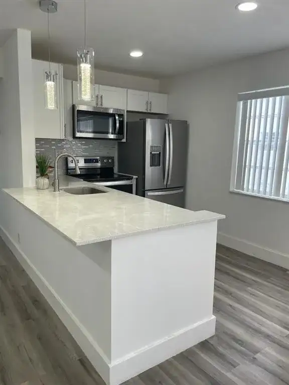 515 Normandy Lane, Delray Beach FL 33484 photo 2