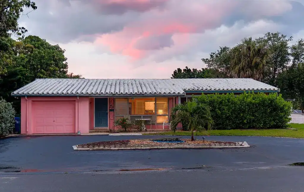 2355 NE 4TH Street, Pompano Beach FL 33062 photo 2