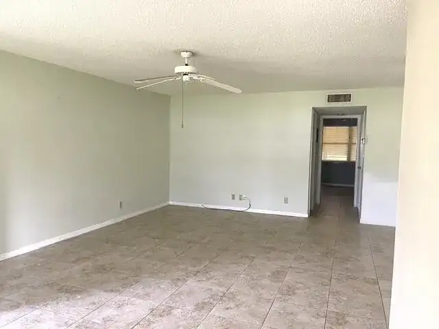 892 HIGH POINT Boulevard N # B, Delray Beach FL 33445 photo 2