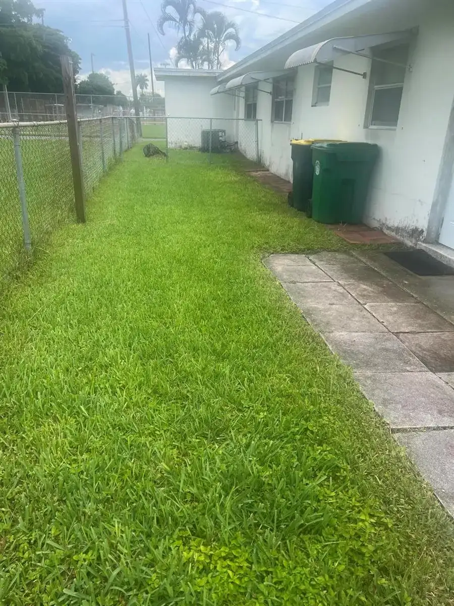 220 NE 1st Street # 2, Dania Beach FL 33004 photo 2