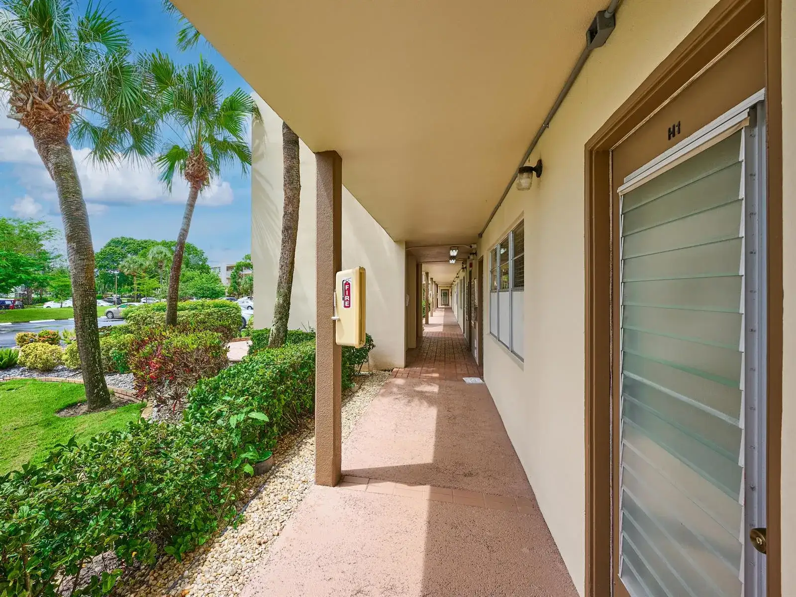 2904 VICTORIA Place # H1, Coconut Creek FL 33066 photo 2
