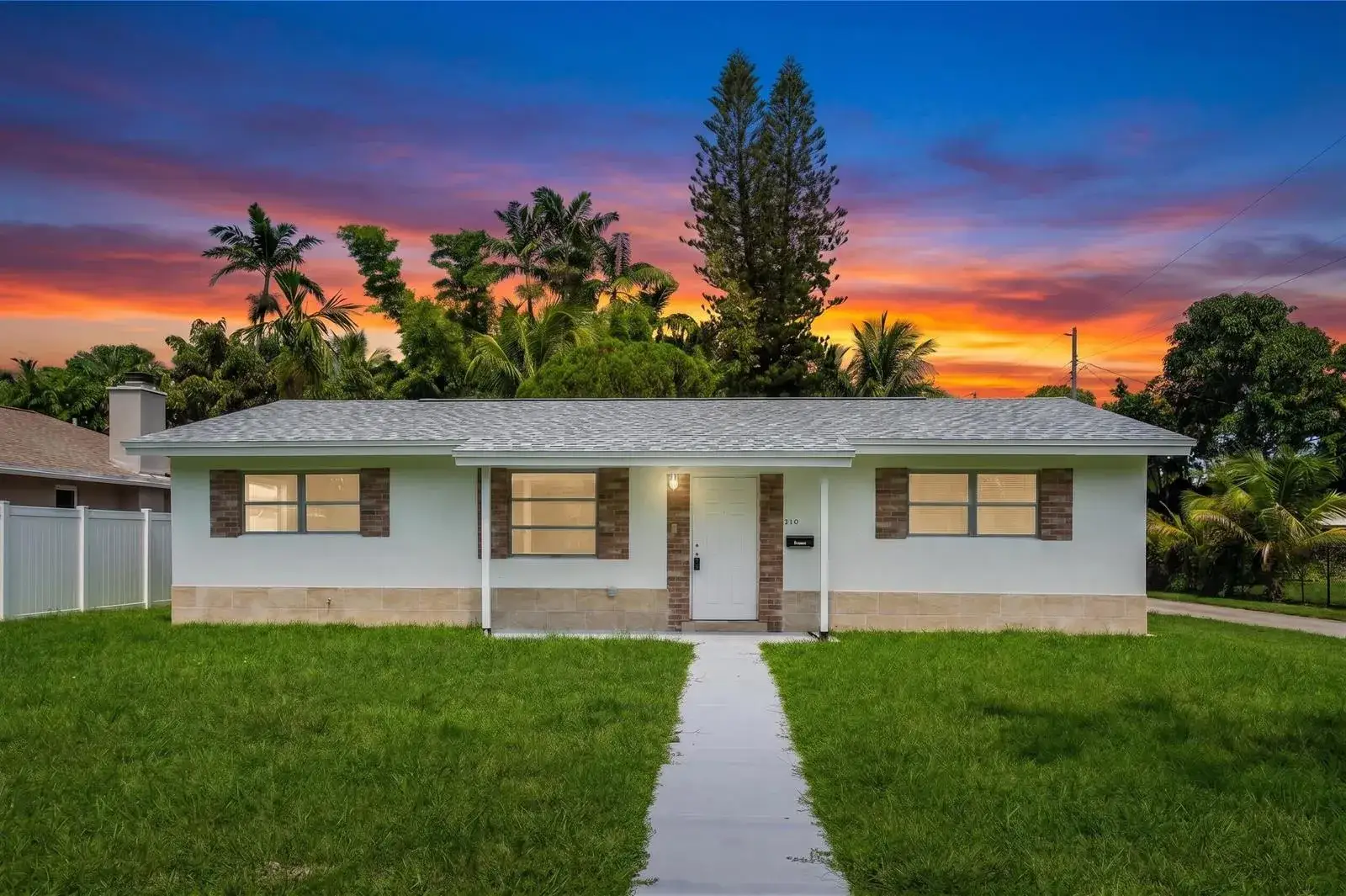 210 NE 5TH Avenue, Dania Beach FL 33004