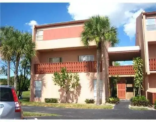 8921 NW 28th Drive # F, Coral Springs FL 33065