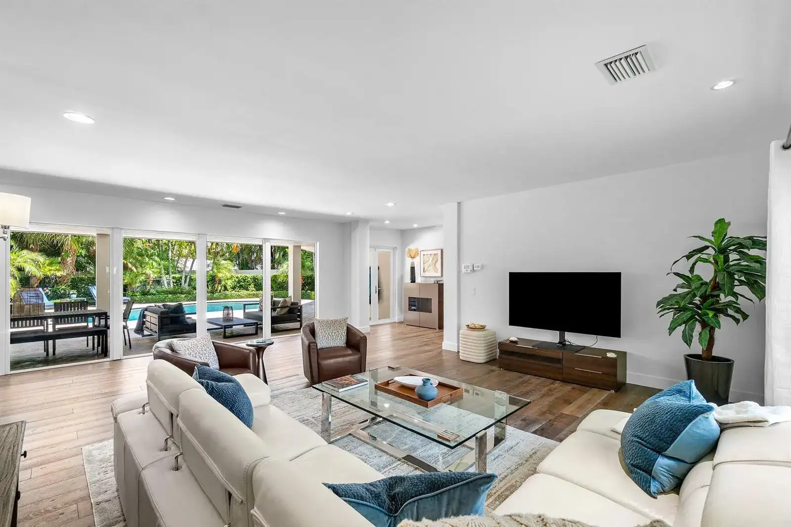 225 NW 11TH Street, Delray Beach FL 33444 photo 4