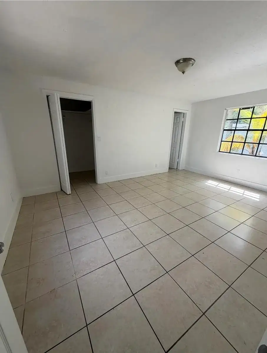 3411 NW 9th Court, Fort Lauderdale FL 33311 photo 2