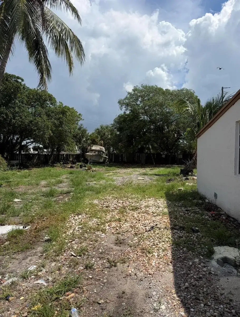 3411 NW 9th Court, Fort Lauderdale FL 33311 photo 3