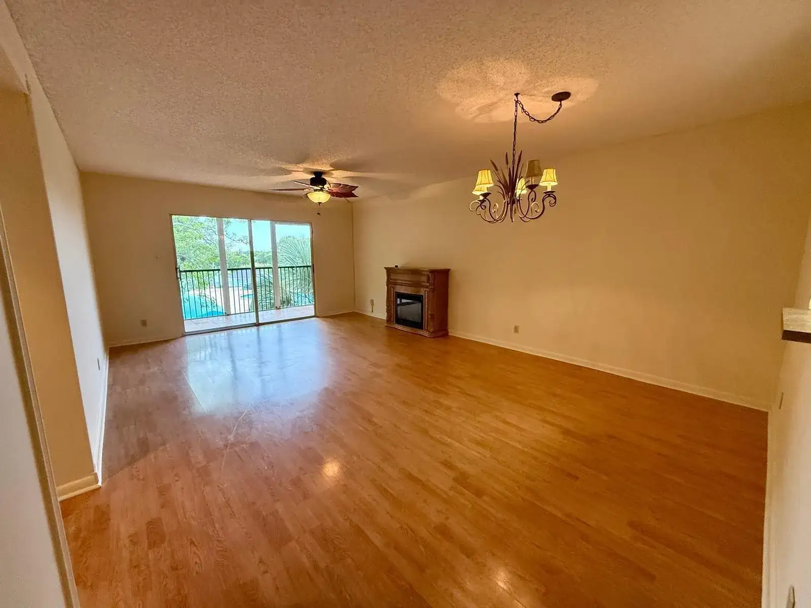 2212 S CYPRESS BEND Drive # 303, Pompano Beach FL 33069 photo 3