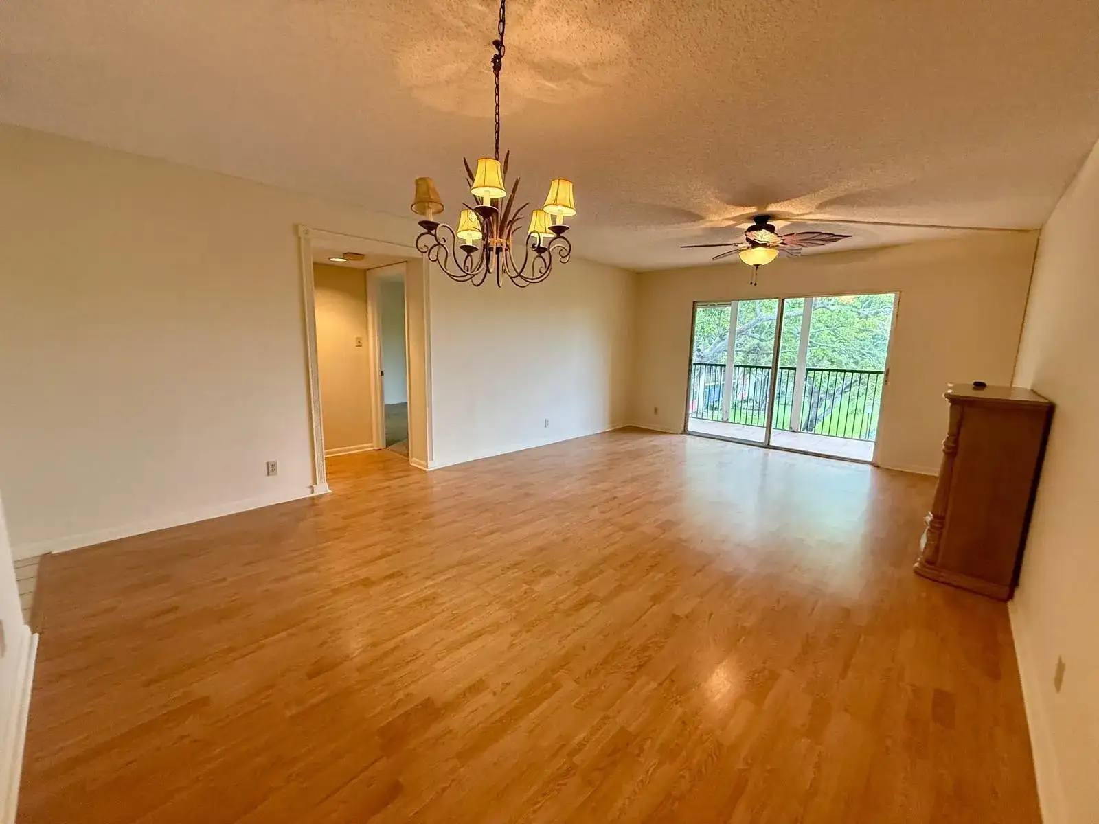 2212 S CYPRESS BEND Drive # 303, Pompano Beach FL 33069 photo 4