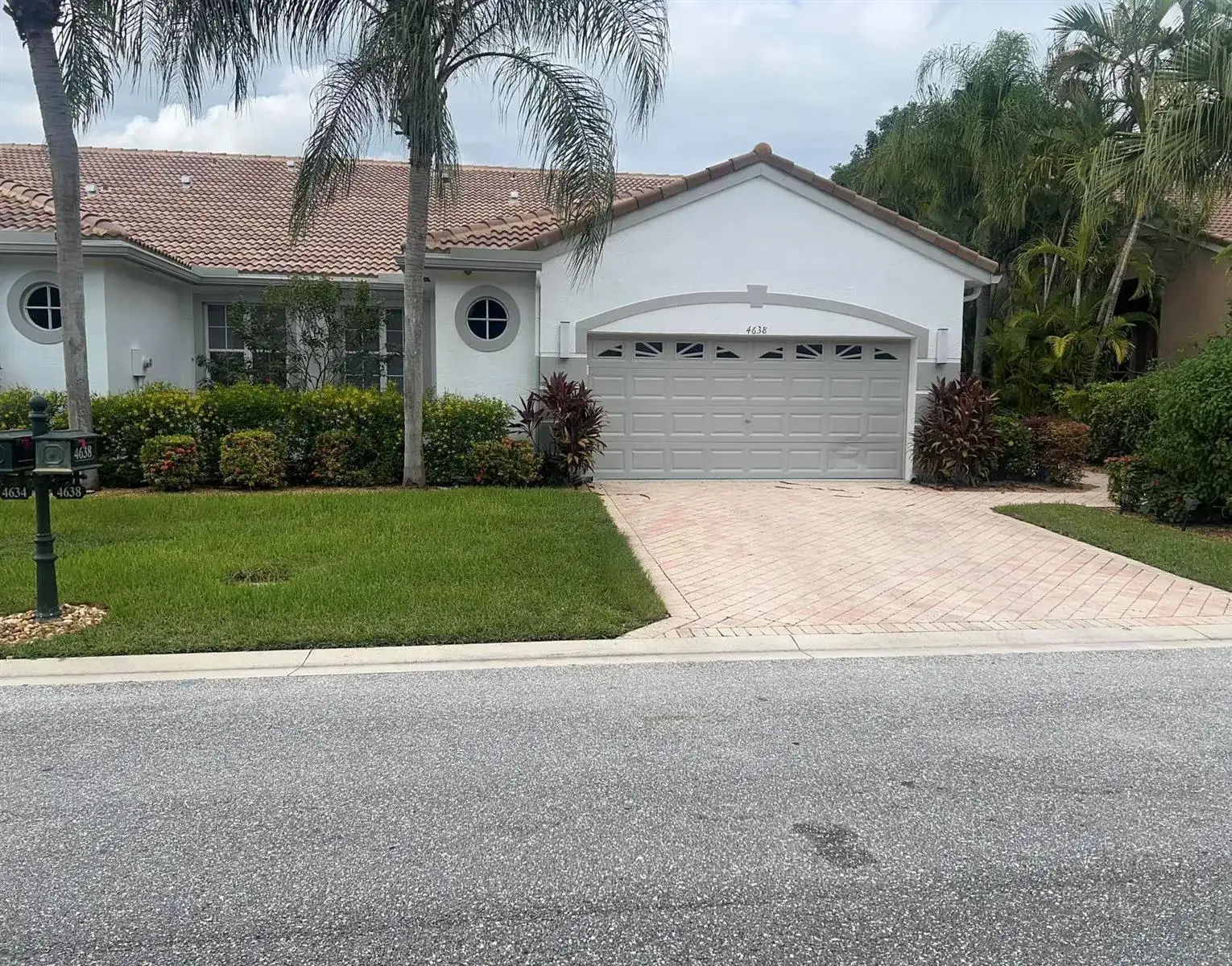 4638 CARLTON GOLF Drive, Lake Worth FL 33449 photo 2