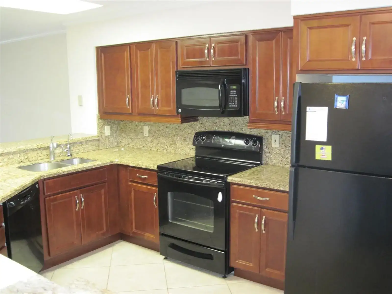 2232 N CYPRESS BEND Drive # 307, Pompano Beach FL 33069 photo 2